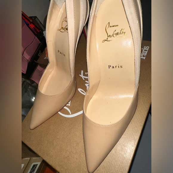 Christian Louboutin - Picture 5 of 8